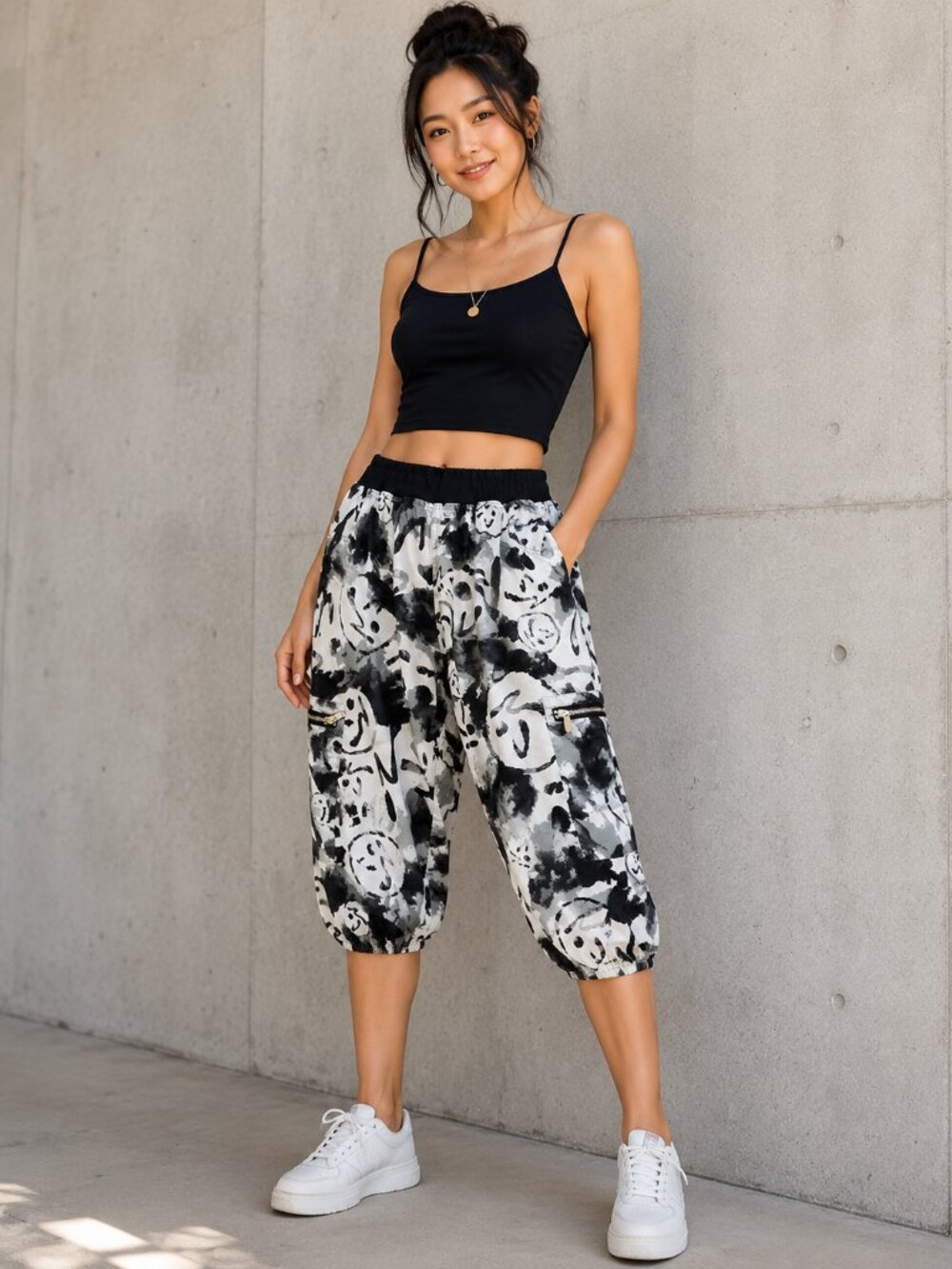 Zumba Dance Parachute Cargo Capri Pants Black White Size XL EUC #5176